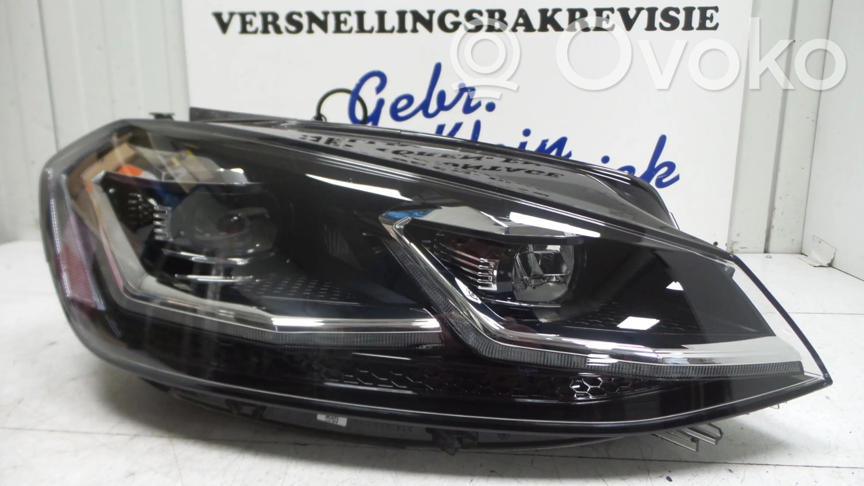 o-9e8093797384ee13f0b5511e103ffadf-volkswagen_golf_vii_headlight_headlamp.jpg